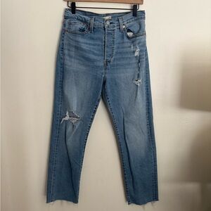 Levi’s Classic Blue Wedgie Straight boho Distressed Women Jeans Stretch Size 29